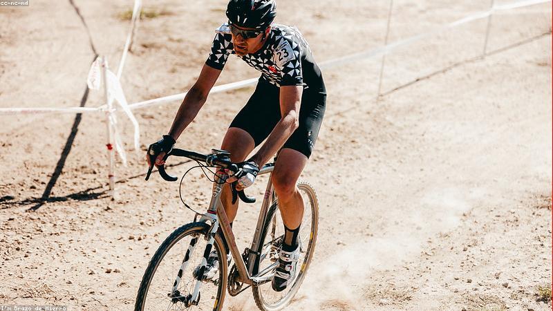 Ciclocross no Brasil: Adaptação Tropical de um Esporte Gélido