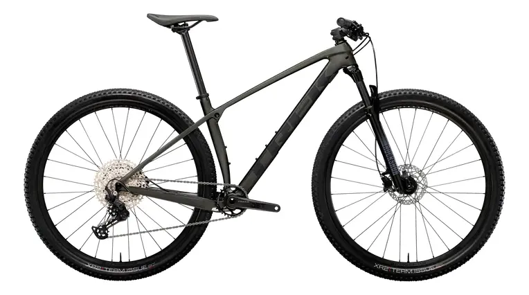 Trek Procaliber 9.5 Carbono Isospeed: A Lenda do XC Vale o Investimento?