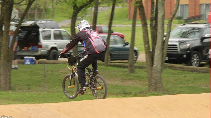 UCI BMX World Cup: Adrenalina e Milésimos de Segundo
